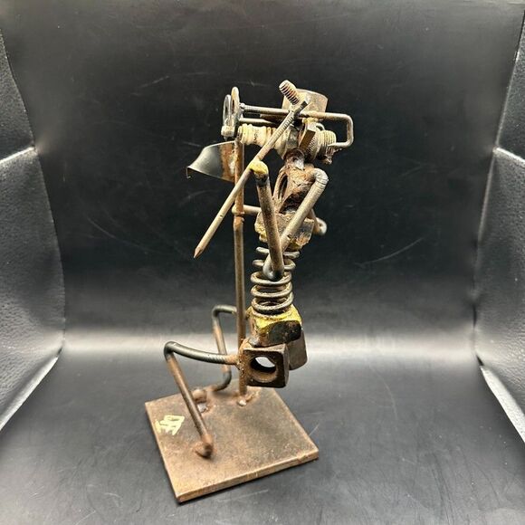 Vintage Metal Golfer Nuts Bolts Figure Flag Welded Art Unique Signed DFF Patina - Picture 2 of 16